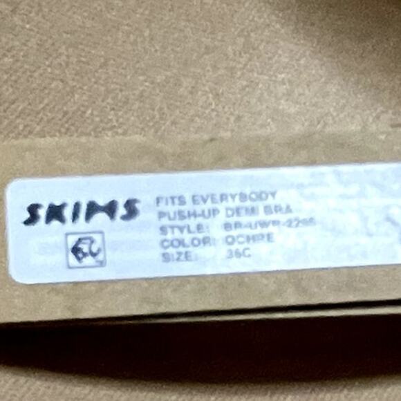 SKIMS PUSH UP BRA SIZE 36C NWT CLAY - Picture 6 of 6